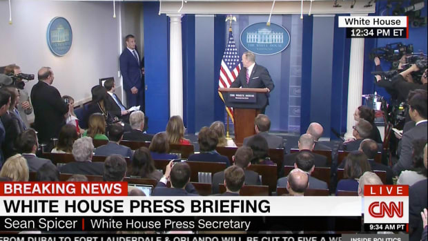 patriots-white-house-rob-gronkowski-sean-spicer-video.png